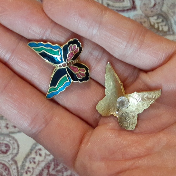 HOST PICK Vintage butterfly Floral studed earring - Picture 10 of 11